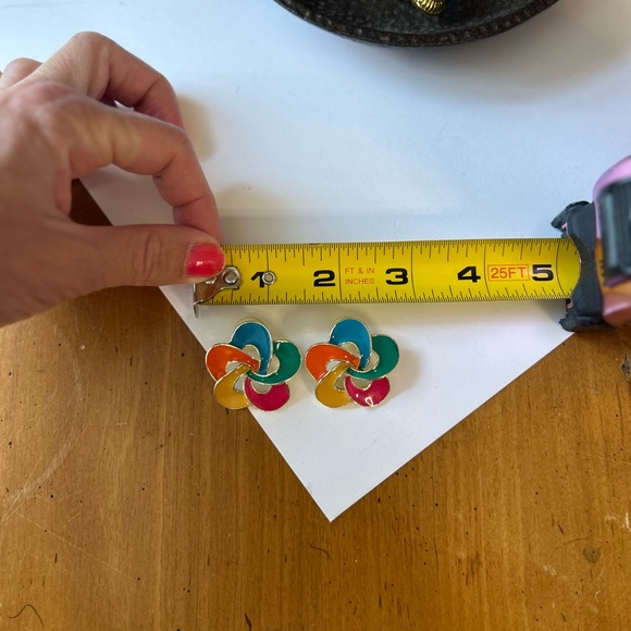 Vintage Enamel Earrings - Picture 5 of 7